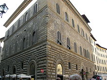 220px-Palazzo_gondi_15